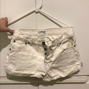 One teaspoon shorts
